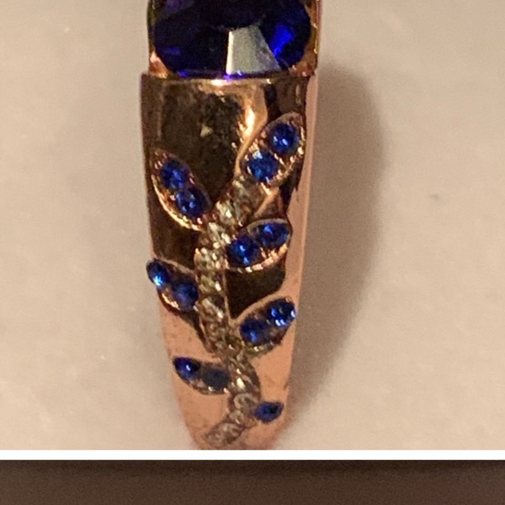 Real Sapphire verses Glass